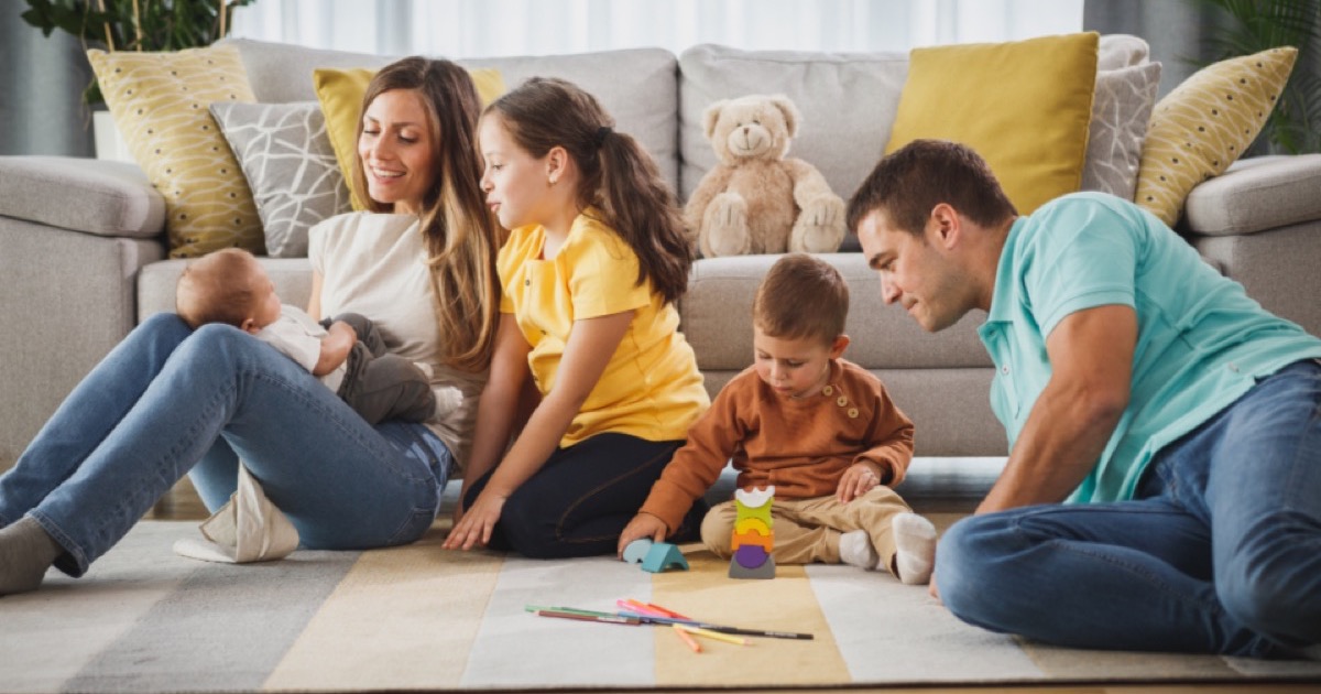 فرزندپروری آگاهانه: چگونه با فرزندمان رابطه‌ای سالم بسازیم؟